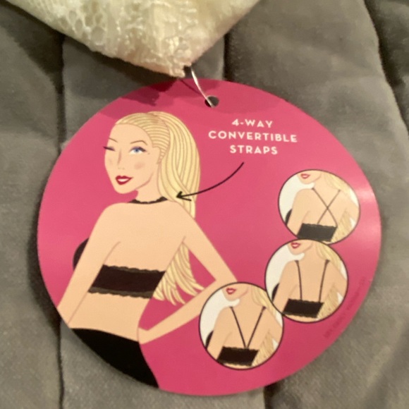 Spanx Undie-tectable lace wireless bralette - Powder - Picture 11 of 11